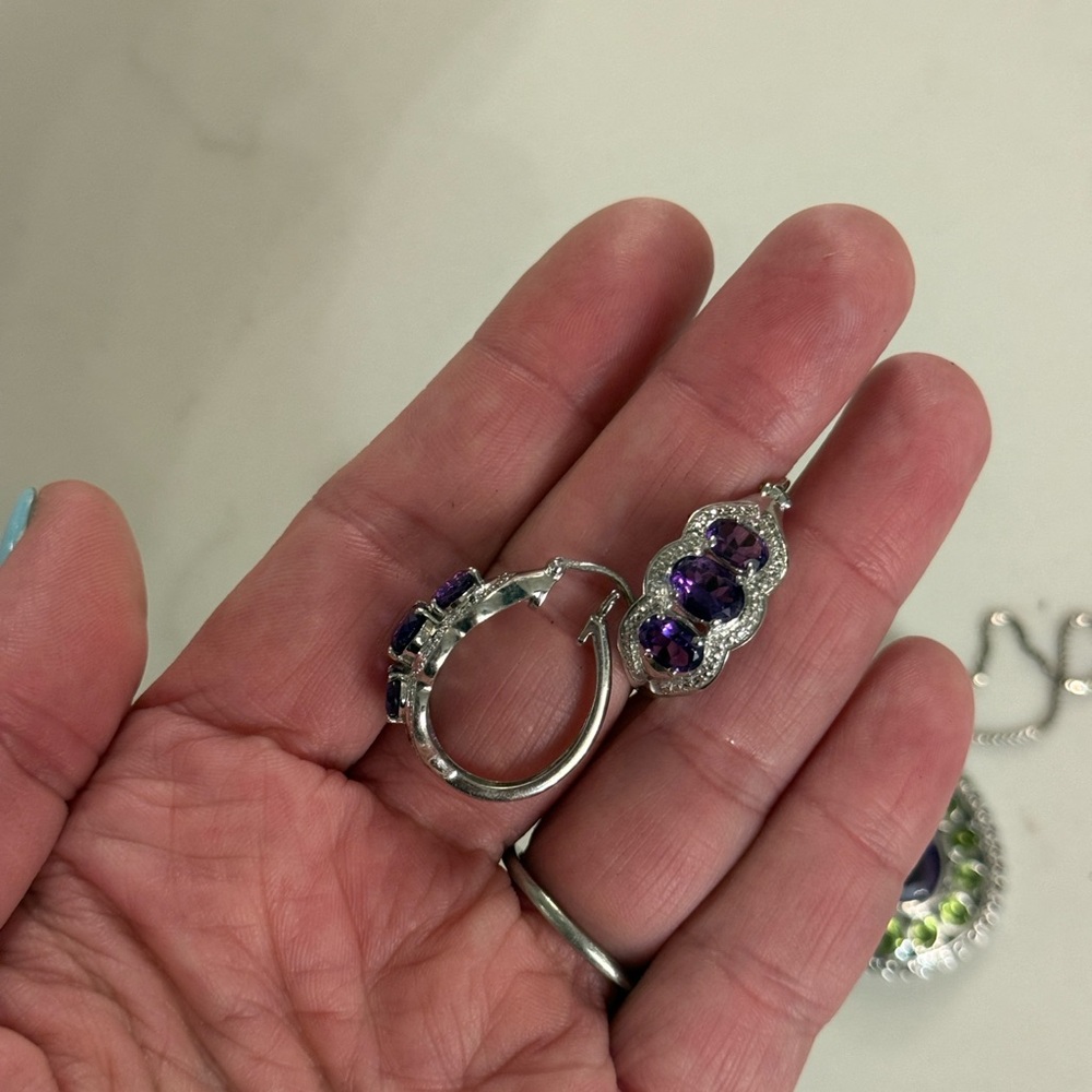 Sterling Silver with Amethyst and Peridot Gemstone Jewelry Set - Picture 6 of 11